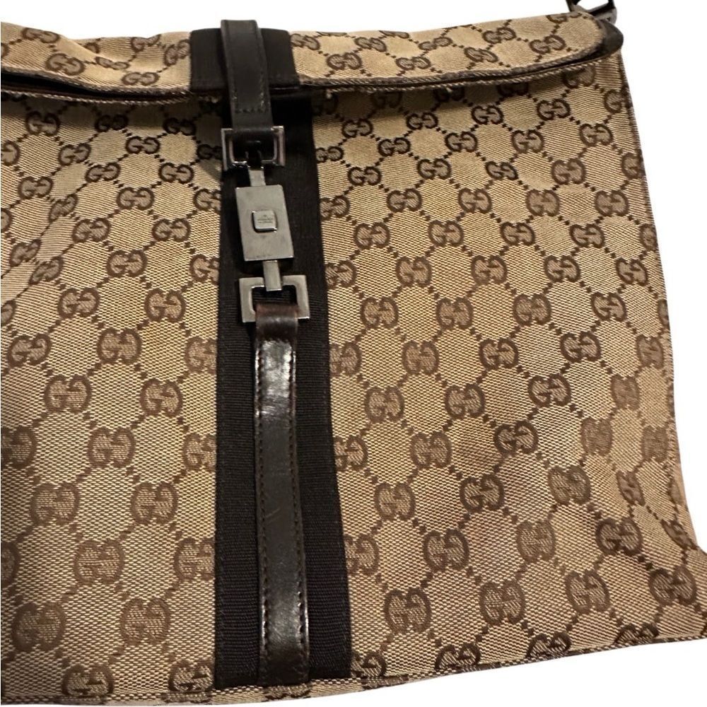 Gucci Beige and Black Monogram Jackie piston lock Shoulder Bag - Picture 9 of 12